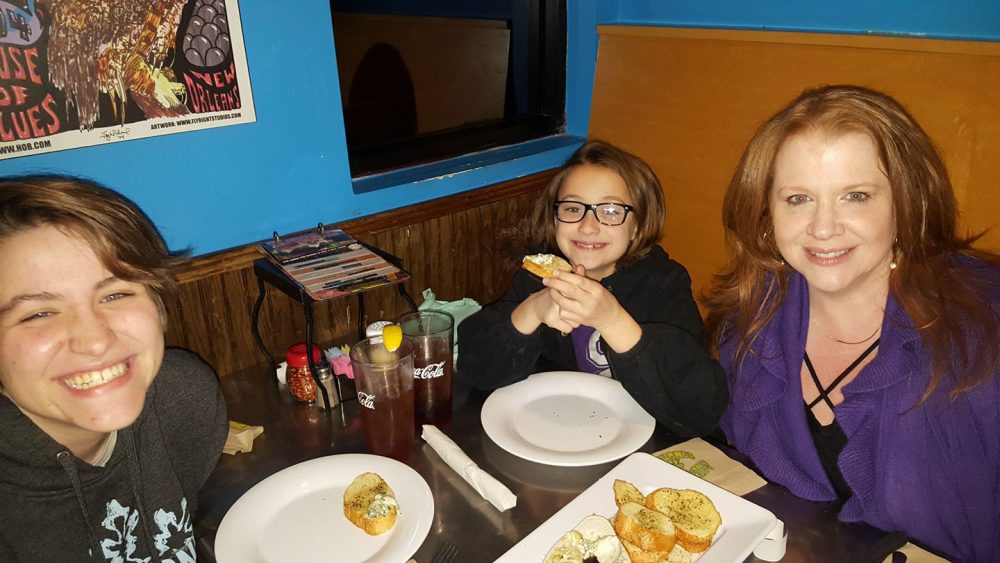 PODCAST: The one thing Jodi is very picky about at restaurants…