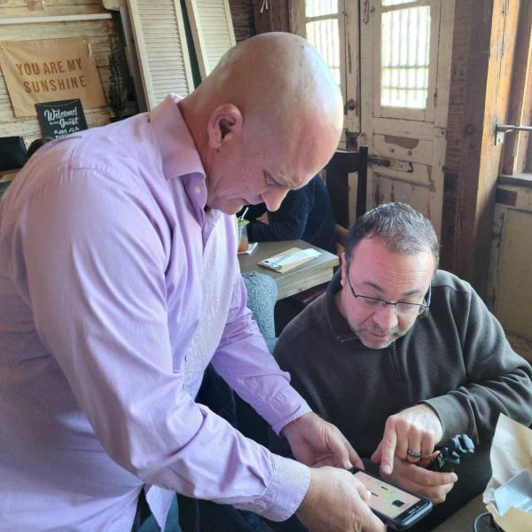 After The Show PODCAST: Old Phones New Again.