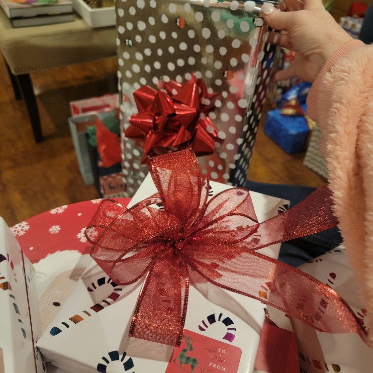 After The Show PODCAST: Winning White Elephant.